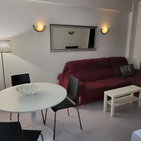 Virginia Apartment