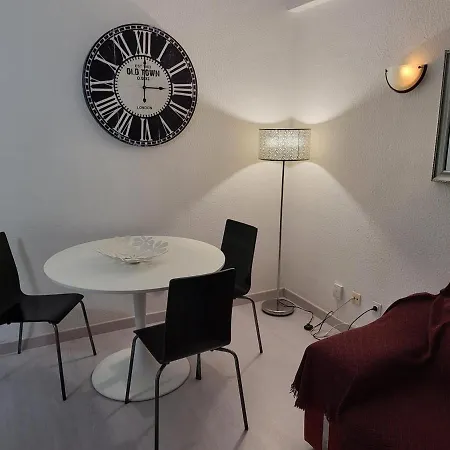 Virginia Apartment